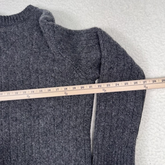 LL Bean Mens Size M Regular Knit Pullover Sweater Gray Casual 100% Lambswool - Picture 4 of 7
